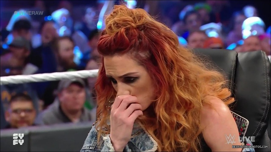 WWE_Monday_Night_Raw_2022_02_14_720p_HDTV_x264-NWCHD_mp4_003562792.jpg