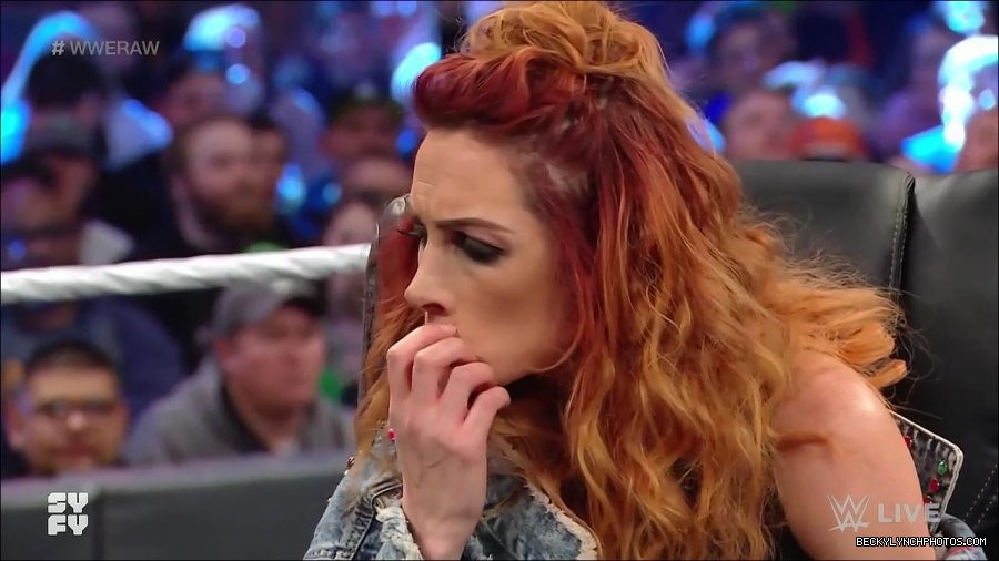 WWE_Monday_Night_Raw_2022_02_14_720p_HDTV_x264-NWCHD_mp4_003564394.jpg