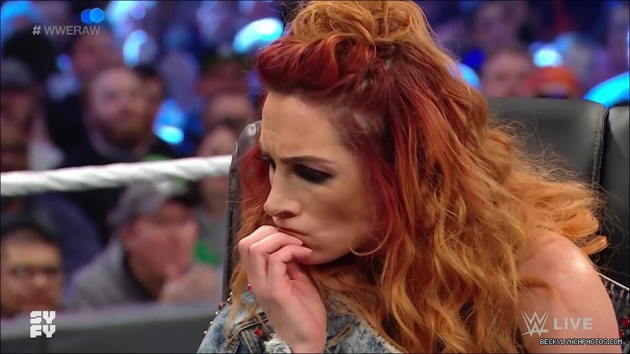 WWE_Monday_Night_Raw_2022_02_14_720p_HDTV_x264-NWCHD_mp4_003566796.jpg
