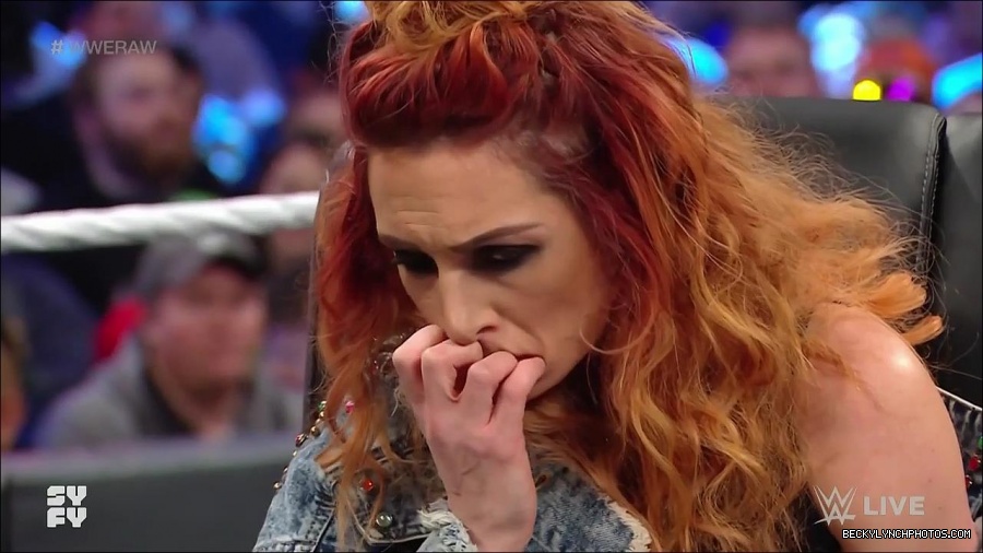 WWE_Monday_Night_Raw_2022_02_14_720p_HDTV_x264-NWCHD_mp4_003572802.jpg