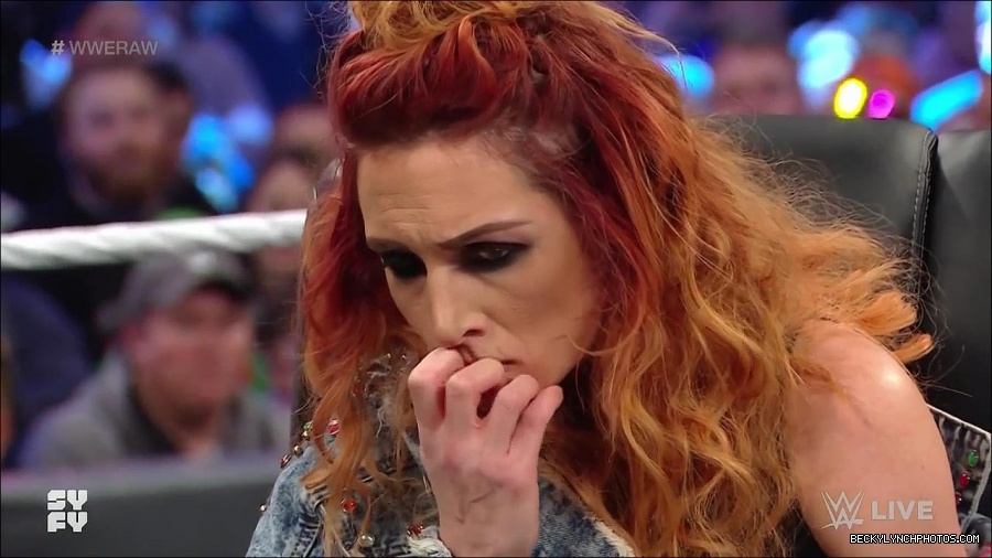 WWE_Monday_Night_Raw_2022_02_14_720p_HDTV_x264-NWCHD_mp4_003574003.jpg