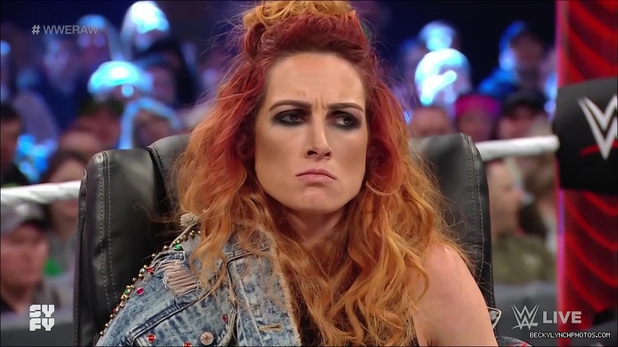 WWE_Monday_Night_Raw_2022_02_14_720p_HDTV_x264-NWCHD_mp4_003588017.jpg