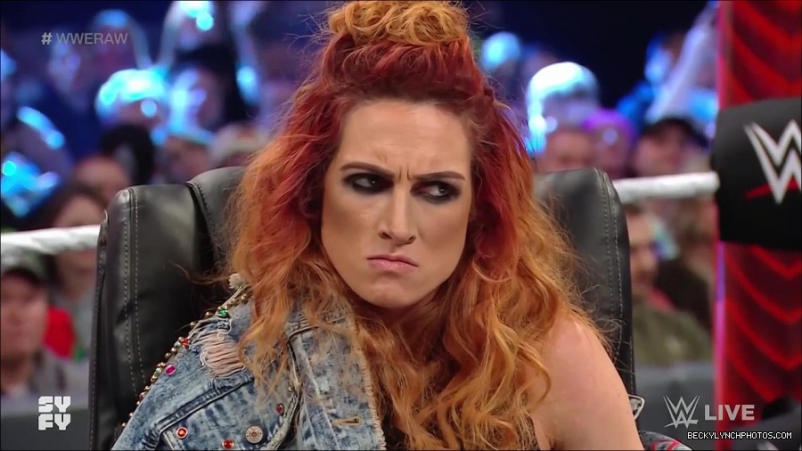 WWE_Monday_Night_Raw_2022_02_14_720p_HDTV_x264-NWCHD_mp4_003600430.jpg