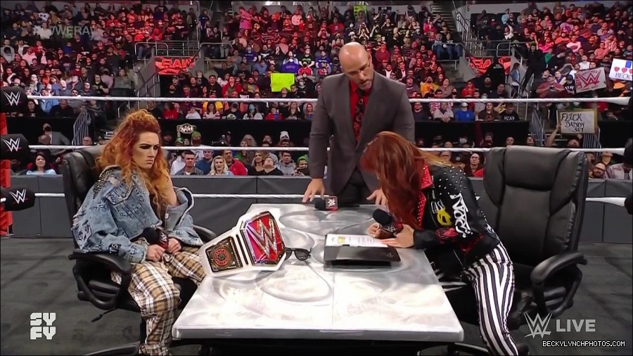 WWE_Monday_Night_Raw_2022_02_14_720p_HDTV_x264-NWCHD_mp4_003605234.jpg