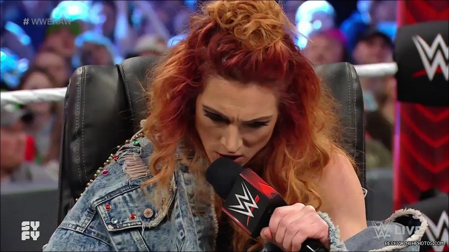 WWE_Monday_Night_Raw_2022_02_14_720p_HDTV_x264-NWCHD_mp4_003609639.jpg