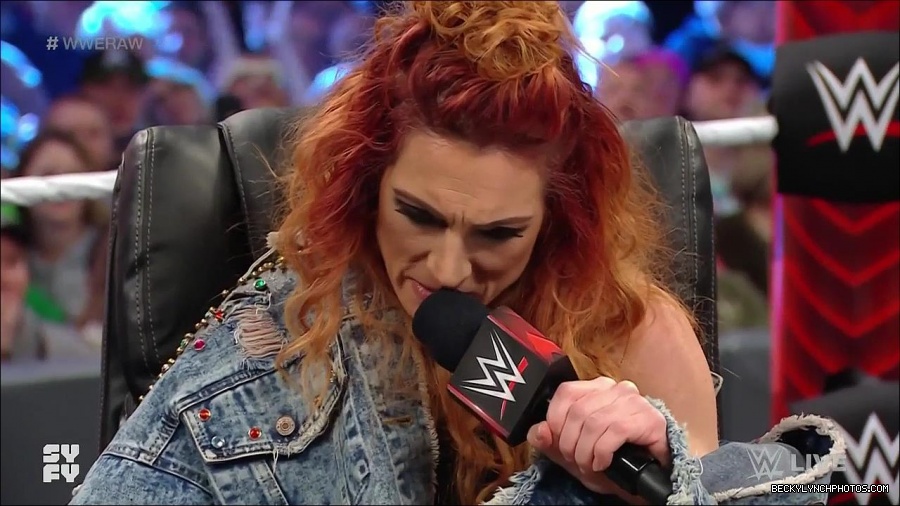 WWE_Monday_Night_Raw_2022_02_14_720p_HDTV_x264-NWCHD_mp4_003610840.jpg