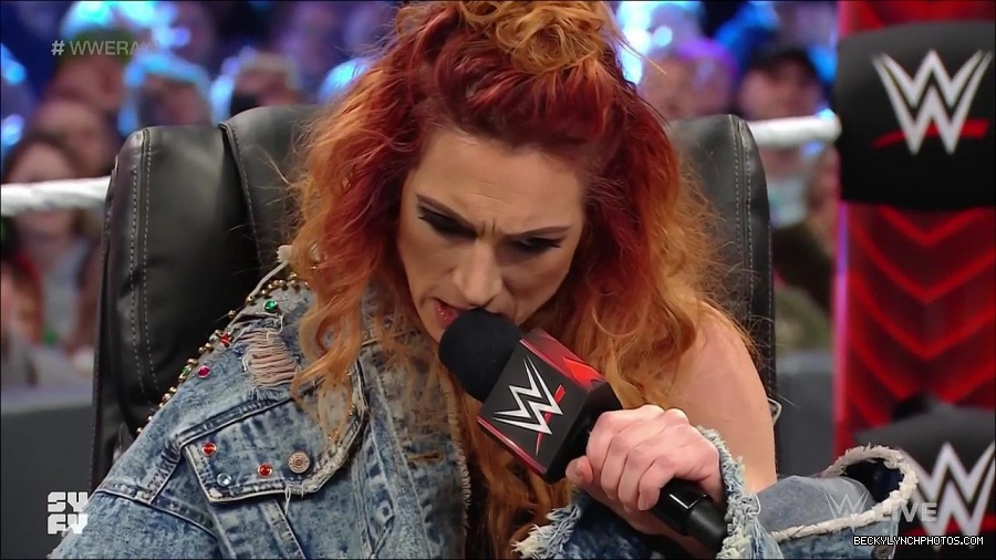 WWE_Monday_Night_Raw_2022_02_14_720p_HDTV_x264-NWCHD_mp4_003611641.jpg