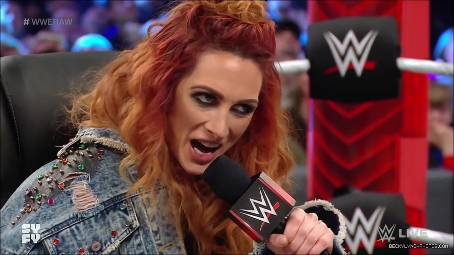WWE_Monday_Night_Raw_2022_02_14_720p_HDTV_x264-NWCHD_mp4_003616846.jpg