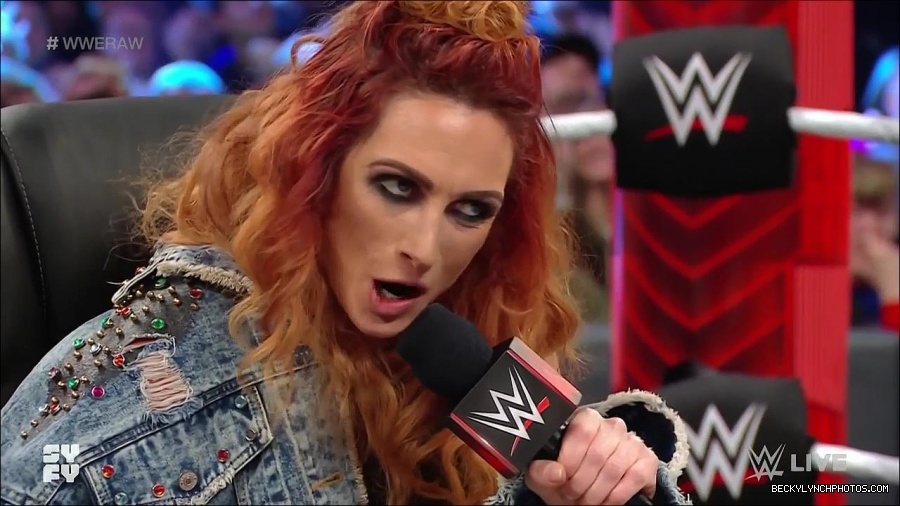 WWE_Monday_Night_Raw_2022_02_14_720p_HDTV_x264-NWCHD_mp4_003617246.jpg
