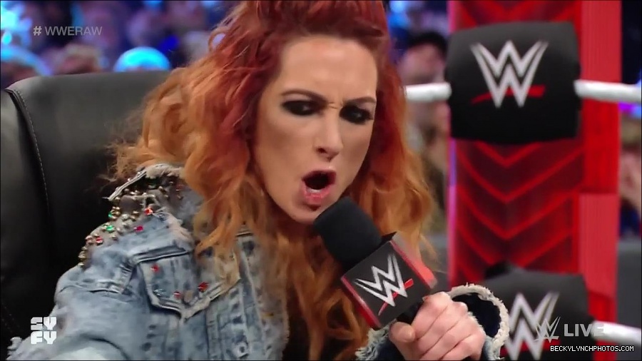 WWE_Monday_Night_Raw_2022_02_14_720p_HDTV_x264-NWCHD_mp4_003618848.jpg