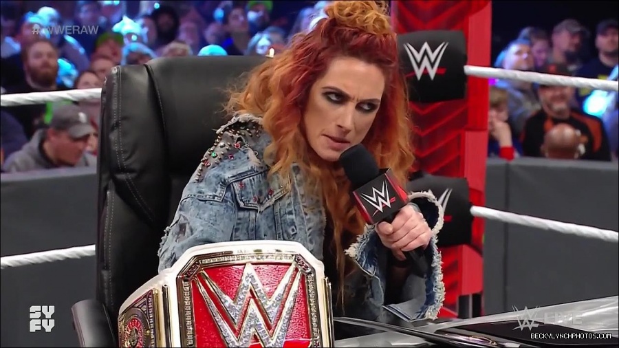 WWE_Monday_Night_Raw_2022_02_14_720p_HDTV_x264-NWCHD_mp4_003622452.jpg
