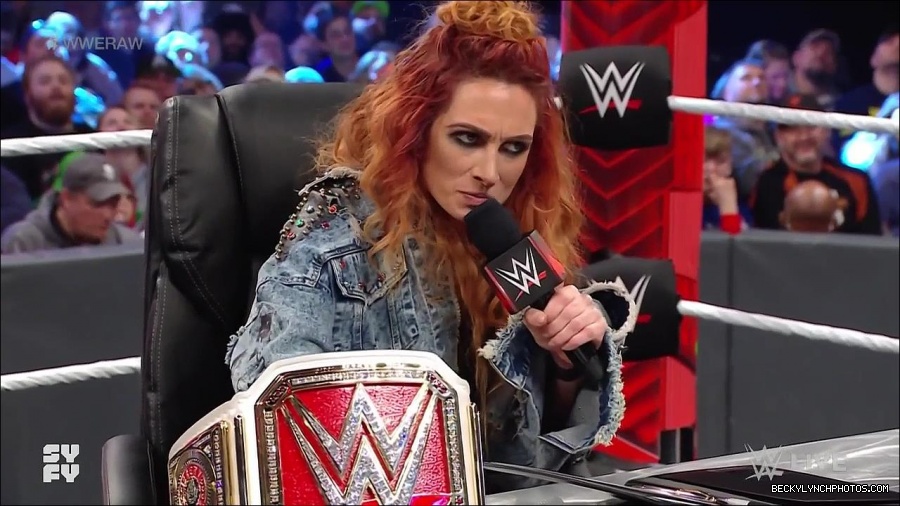 WWE_Monday_Night_Raw_2022_02_14_720p_HDTV_x264-NWCHD_mp4_003624053.jpg