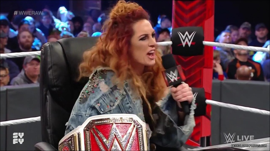 WWE_Monday_Night_Raw_2022_02_14_720p_HDTV_x264-NWCHD_mp4_003631260.jpg
