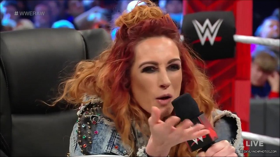 WWE_Monday_Night_Raw_2022_02_14_720p_HDTV_x264-NWCHD_mp4_003642872.jpg
