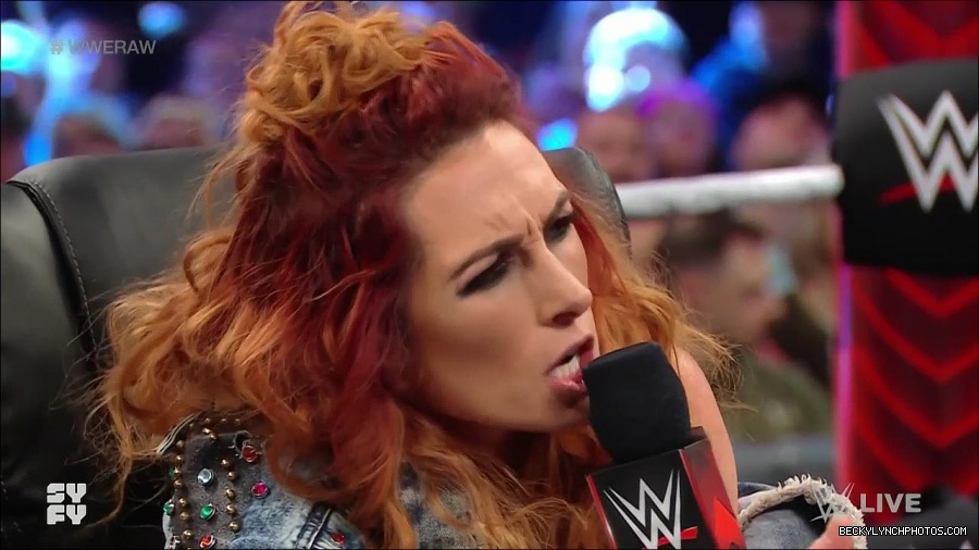 WWE_Monday_Night_Raw_2022_02_14_720p_HDTV_x264-NWCHD_mp4_003650480.jpg