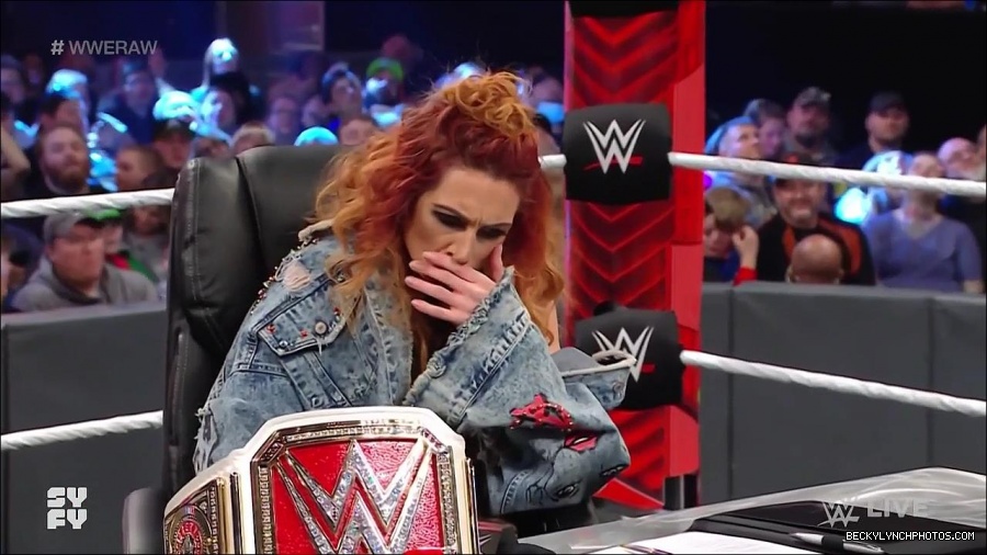 WWE_Monday_Night_Raw_2022_02_14_720p_HDTV_x264-NWCHD_mp4_003662892.jpg