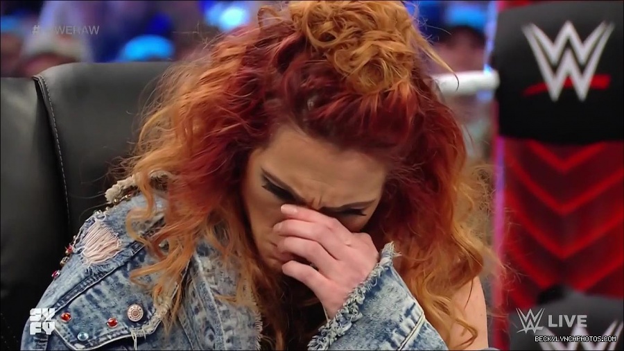 WWE_Monday_Night_Raw_2022_02_14_720p_HDTV_x264-NWCHD_mp4_003690119.jpg