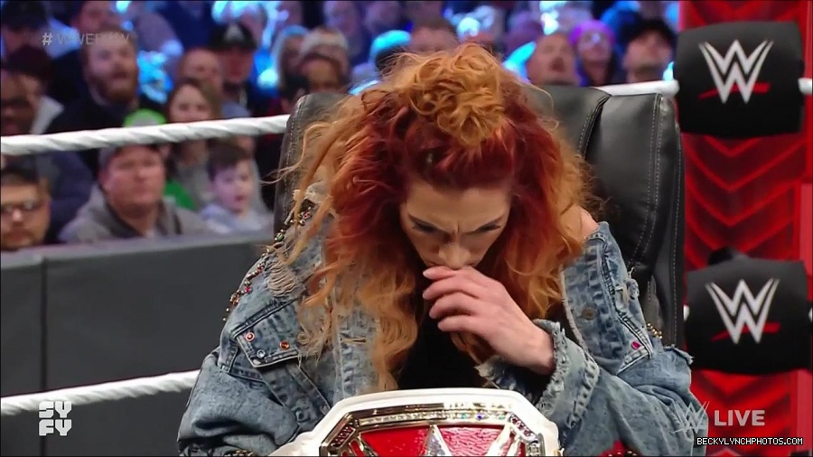 WWE_Monday_Night_Raw_2022_02_14_720p_HDTV_x264-NWCHD_mp4_003697727.jpg