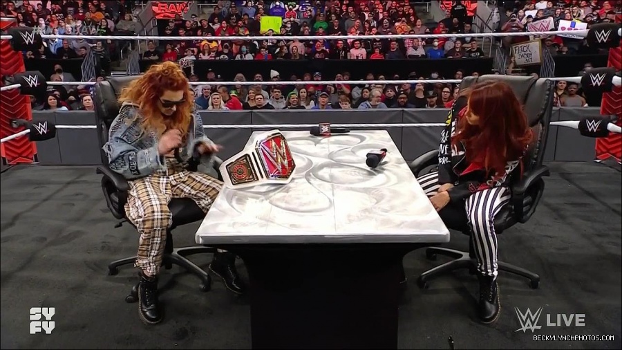 WWE_Monday_Night_Raw_2022_02_14_720p_HDTV_x264-NWCHD_mp4_003699729.jpg