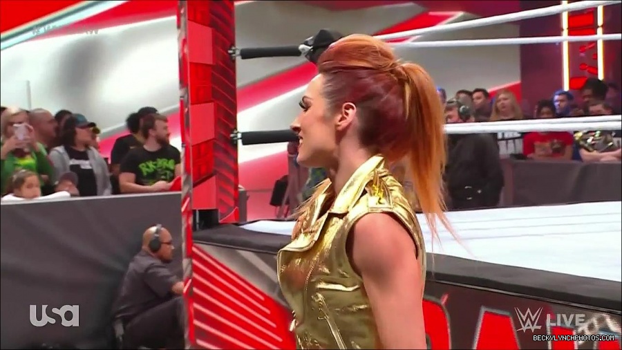 WWE_Monday_Night_Raw_2022_03_14_720p_HDTV_x264-NWCHD_mp4_004787053.jpg