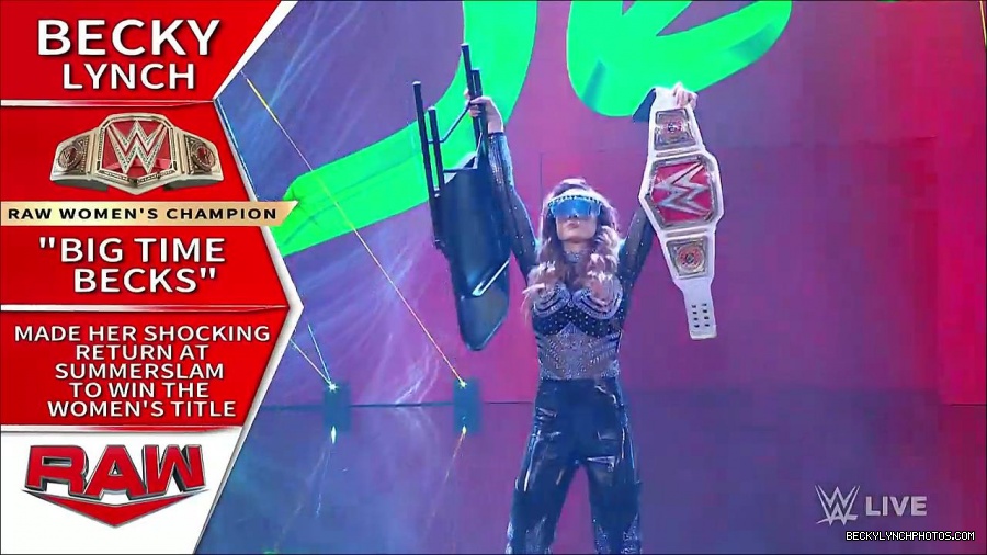 WWE_RAW_21st_March_2022_720p_WEBRip_h264-TJ_mp4_003802176.jpg