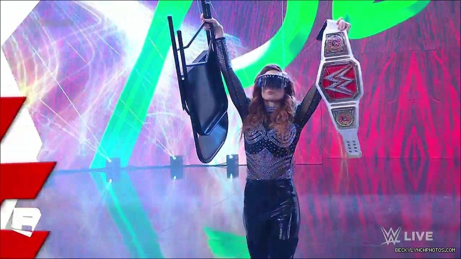 WWE_RAW_21st_March_2022_720p_WEBRip_h264-TJ_mp4_003806980.jpg