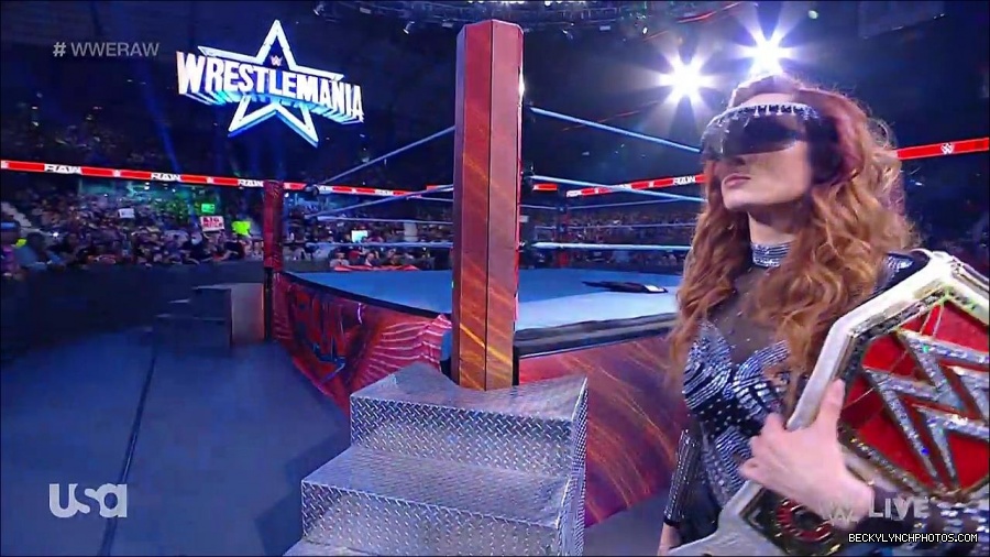 WWE_RAW_21st_March_2022_720p_WEBRip_h264-TJ_mp4_003829403.jpg