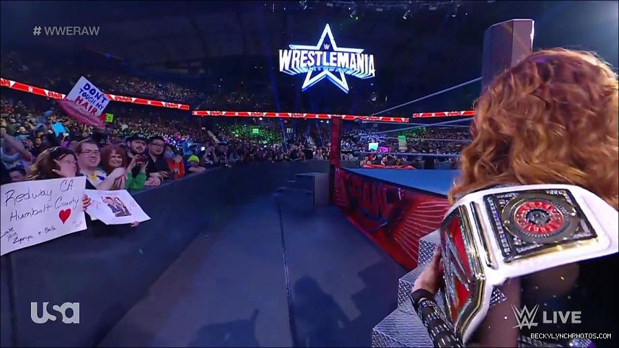 WWE_RAW_21st_March_2022_720p_WEBRip_h264-TJ_mp4_003831805.jpg