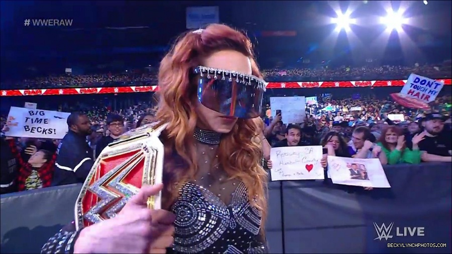 WWE_RAW_21st_March_2022_720p_WEBRip_h264-TJ_mp4_003836610.jpg