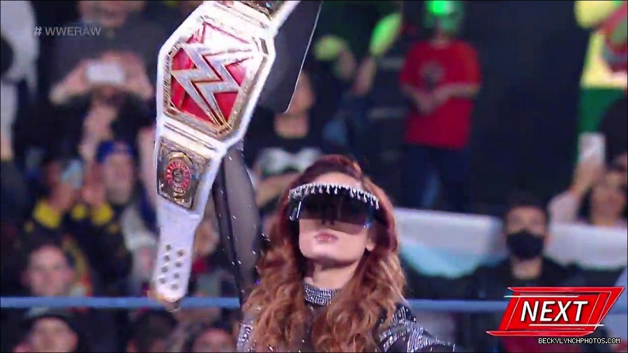 WWE_RAW_21st_March_2022_720p_WEBRip_h264-TJ_mp4_003855028.jpg