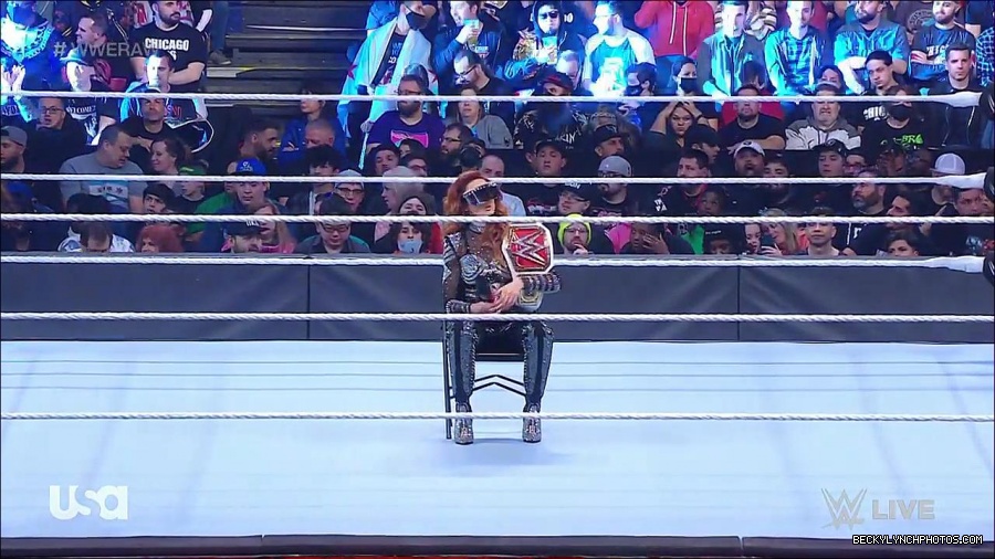 WWE_RAW_21st_March_2022_720p_WEBRip_h264-TJ_mp4_003962736.jpg