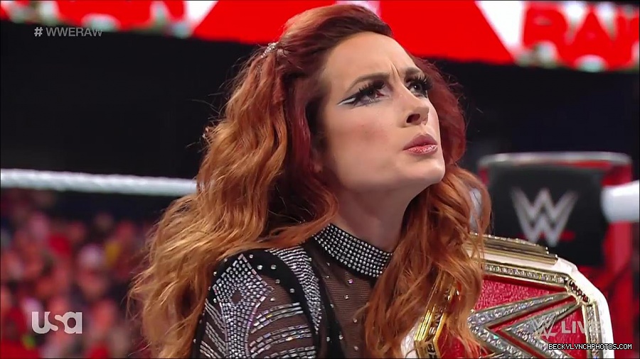 WWE_RAW_21st_March_2022_720p_WEBRip_h264-TJ_mp4_003979553.jpg