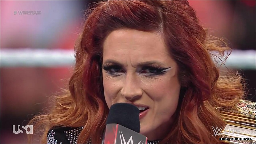 WWE_RAW_21st_March_2022_720p_WEBRip_h264-TJ_mp4_004041465.jpg