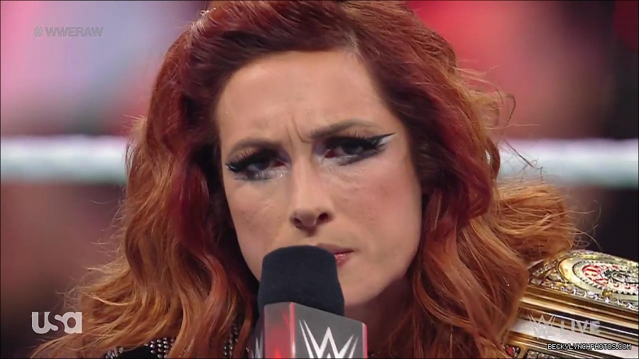 WWE_RAW_21st_March_2022_720p_WEBRip_h264-TJ_mp4_004043867.jpg