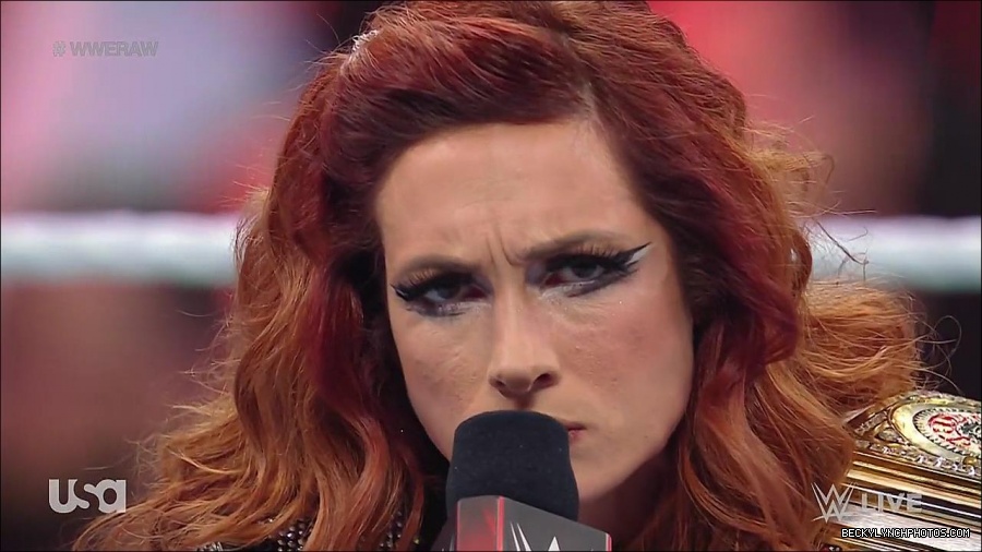 WWE_RAW_21st_March_2022_720p_WEBRip_h264-TJ_mp4_004044668.jpg