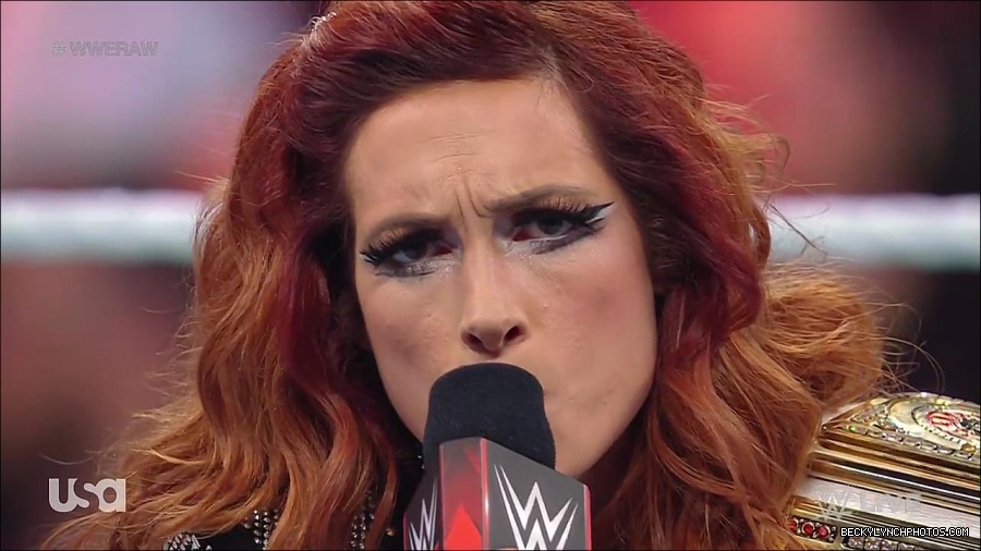 WWE_RAW_21st_March_2022_720p_WEBRip_h264-TJ_mp4_004049473.jpg