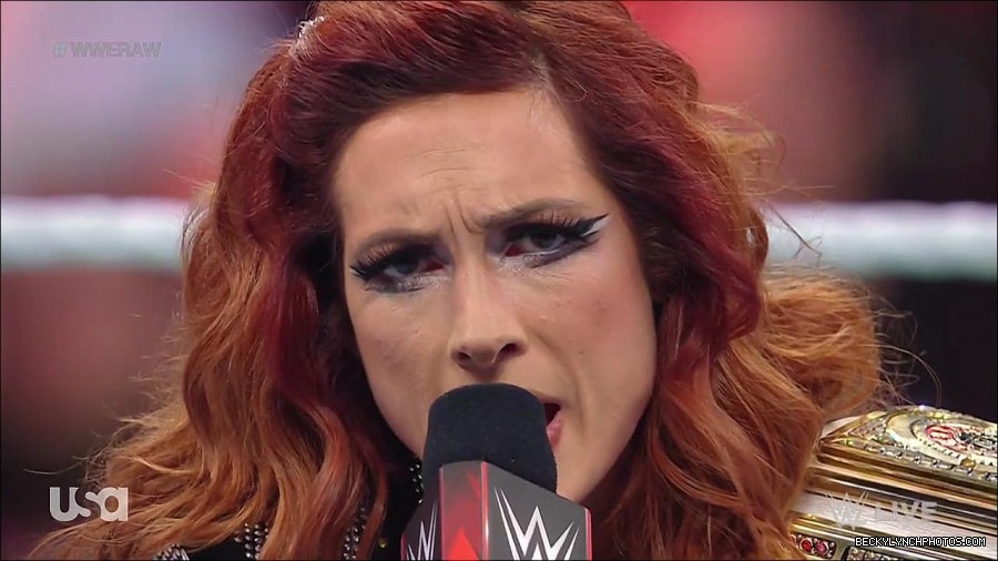 WWE_RAW_21st_March_2022_720p_WEBRip_h264-TJ_mp4_004050674.jpg