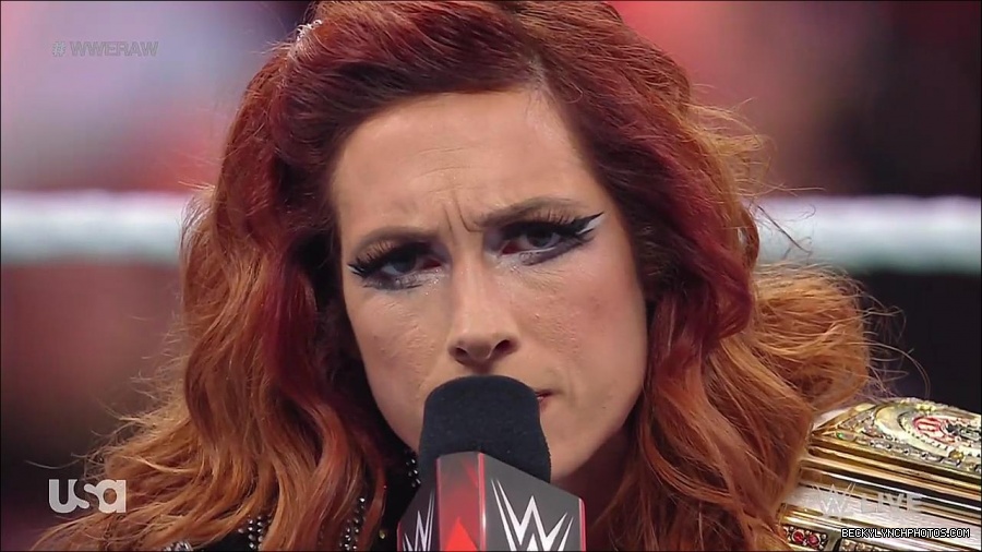WWE_RAW_21st_March_2022_720p_WEBRip_h264-TJ_mp4_004051074.jpg