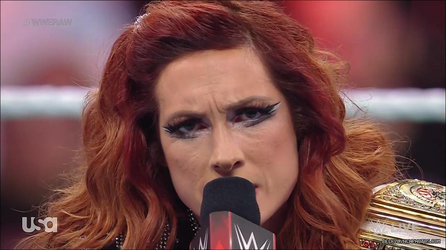 WWE_RAW_21st_March_2022_720p_WEBRip_h264-TJ_mp4_004052275.jpg