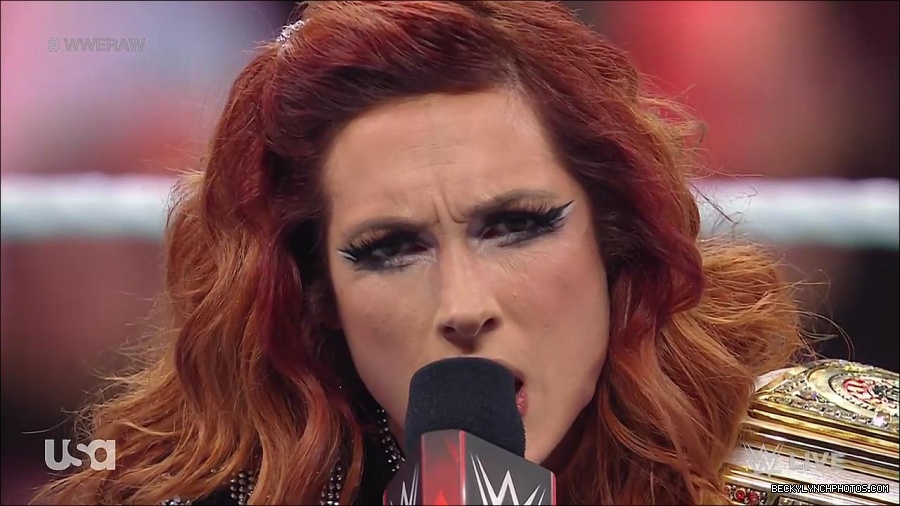 WWE_RAW_21st_March_2022_720p_WEBRip_h264-TJ_mp4_004054277.jpg