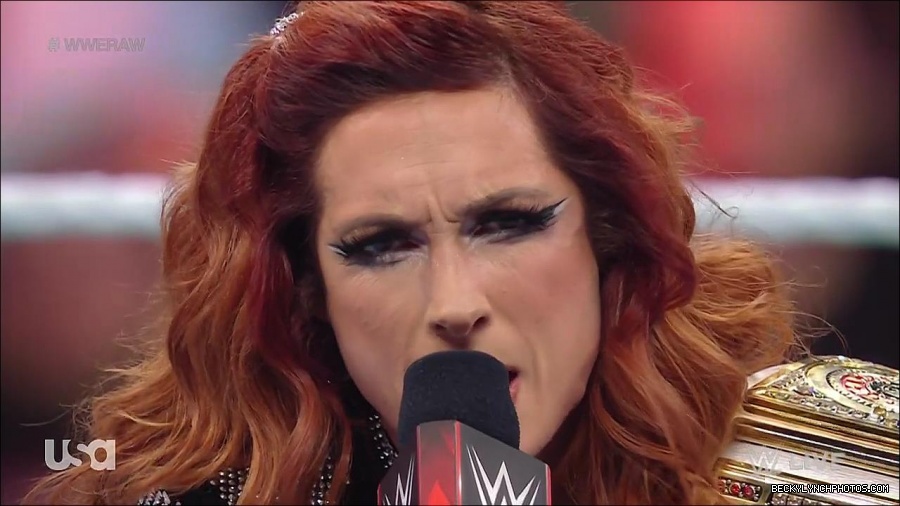 WWE_RAW_21st_March_2022_720p_WEBRip_h264-TJ_mp4_004054678.jpg