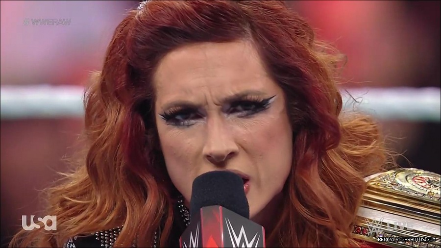 WWE_RAW_21st_March_2022_720p_WEBRip_h264-TJ_mp4_004056680.jpg