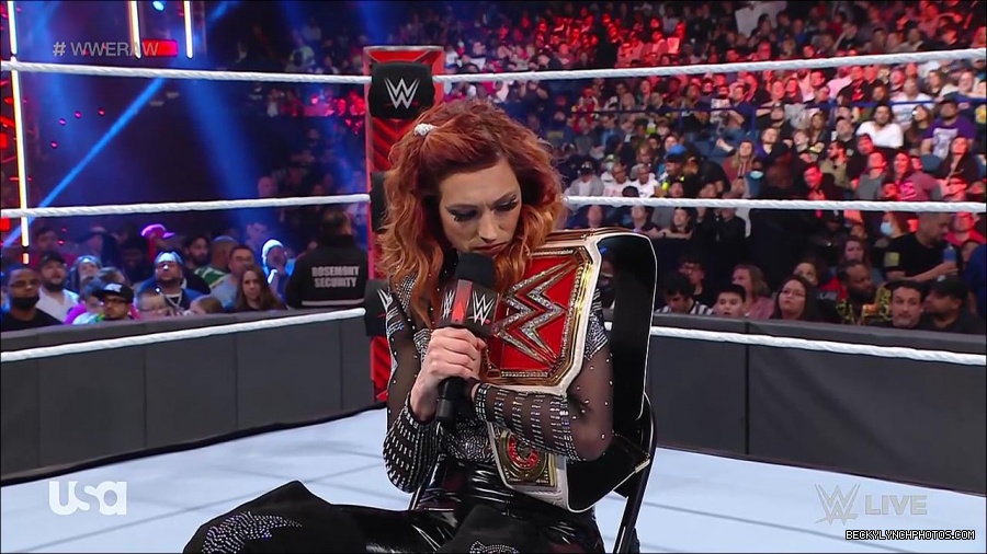WWE_RAW_21st_March_2022_720p_WEBRip_h264-TJ_mp4_004062686.jpg