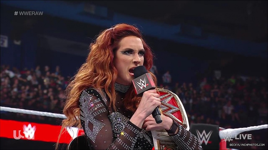 WWE_RAW_21st_March_2022_720p_WEBRip_h264-TJ_mp4_004070694.jpg