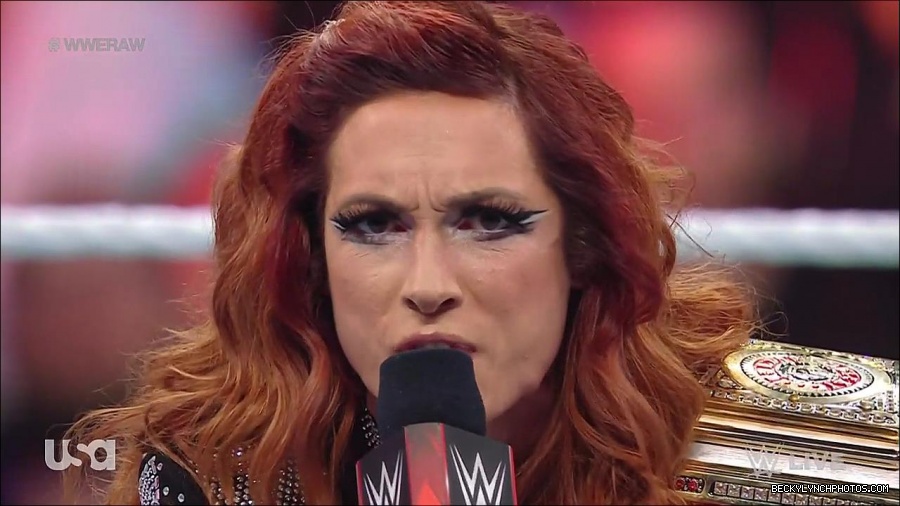 WWE_RAW_21st_March_2022_720p_WEBRip_h264-TJ_mp4_004077501.jpg