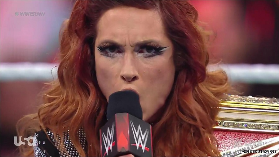 WWE_RAW_21st_March_2022_720p_WEBRip_h264-TJ_mp4_004078702.jpg