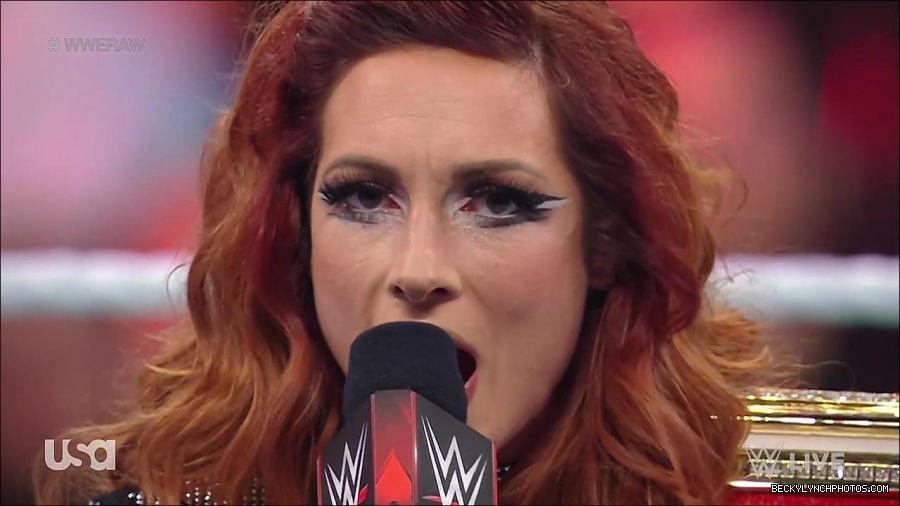 WWE_RAW_21st_March_2022_720p_WEBRip_h264-TJ_mp4_004081104.jpg