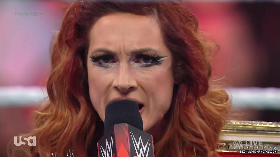 WWE_RAW_21st_March_2022_720p_WEBRip_h264-TJ_mp4_004085909.jpg