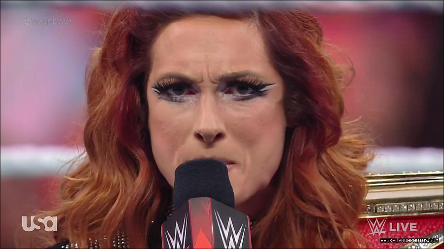 WWE_RAW_21st_March_2022_720p_WEBRip_h264-TJ_mp4_004088712.jpg