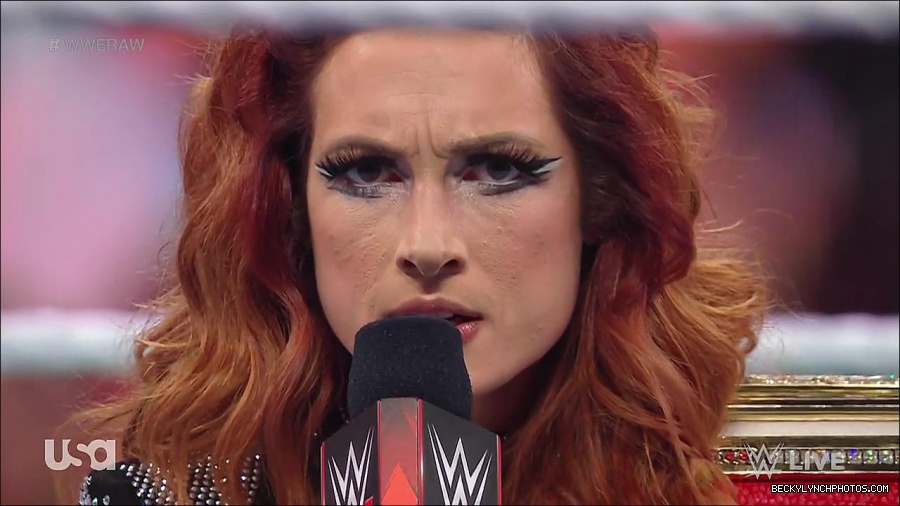 WWE_RAW_21st_March_2022_720p_WEBRip_h264-TJ_mp4_004090313.jpg